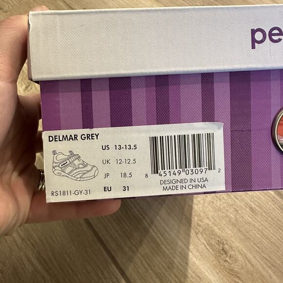 NWT Pediped Delmar Grey Sneakers - Picture 5 of 8